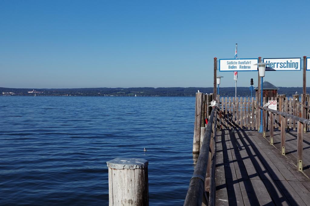 Romantik Hotel Chalet Am Kiental Herrsching am Ammersee Exterior photo